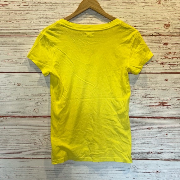 L’Agence Becca V Neck Tee in Buttercup Yellow Sz M - Picture 6 of 9